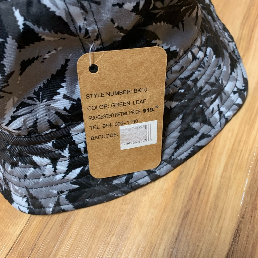 Bucket hat - Picture 2 of 3